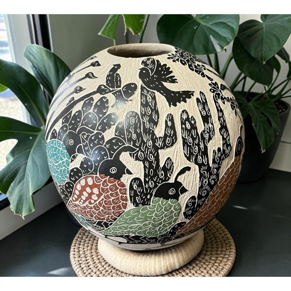 Mata Ortiz Pottery Sara Corona Renteria Quail Family Olla Vase Sgraffito Mexican